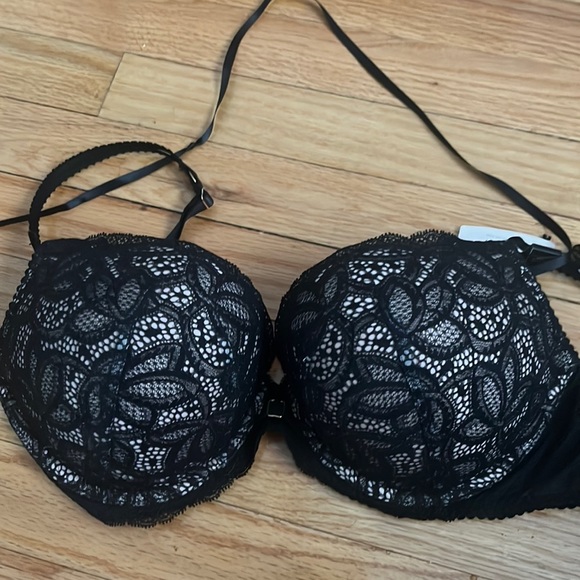 Victoria secret - Picture 1 of 3